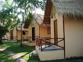 accomodation bungalows at Palapon