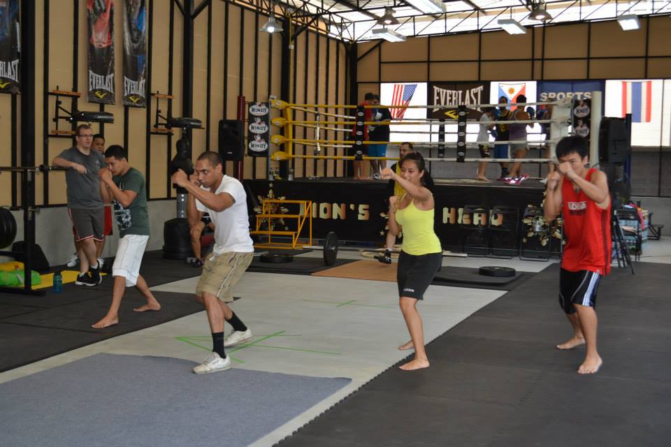group class training at lion's head boxing gym