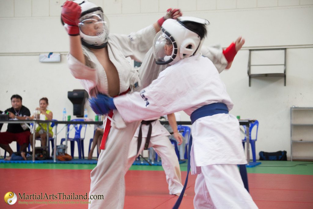 high kick during opponent attack