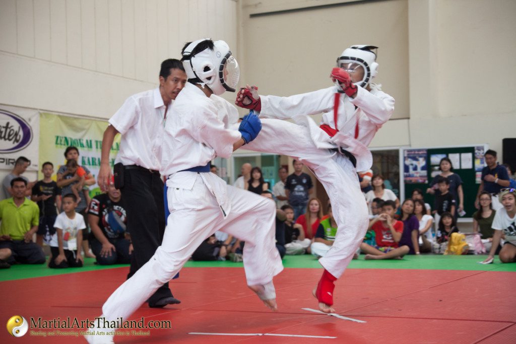 counter kick during karate fight