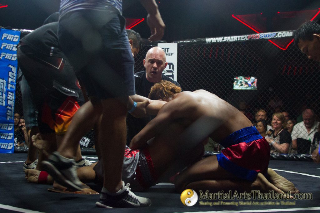 olivier coste refering fight at Full Metal Dojo 10 To Live and Die in Bangkok