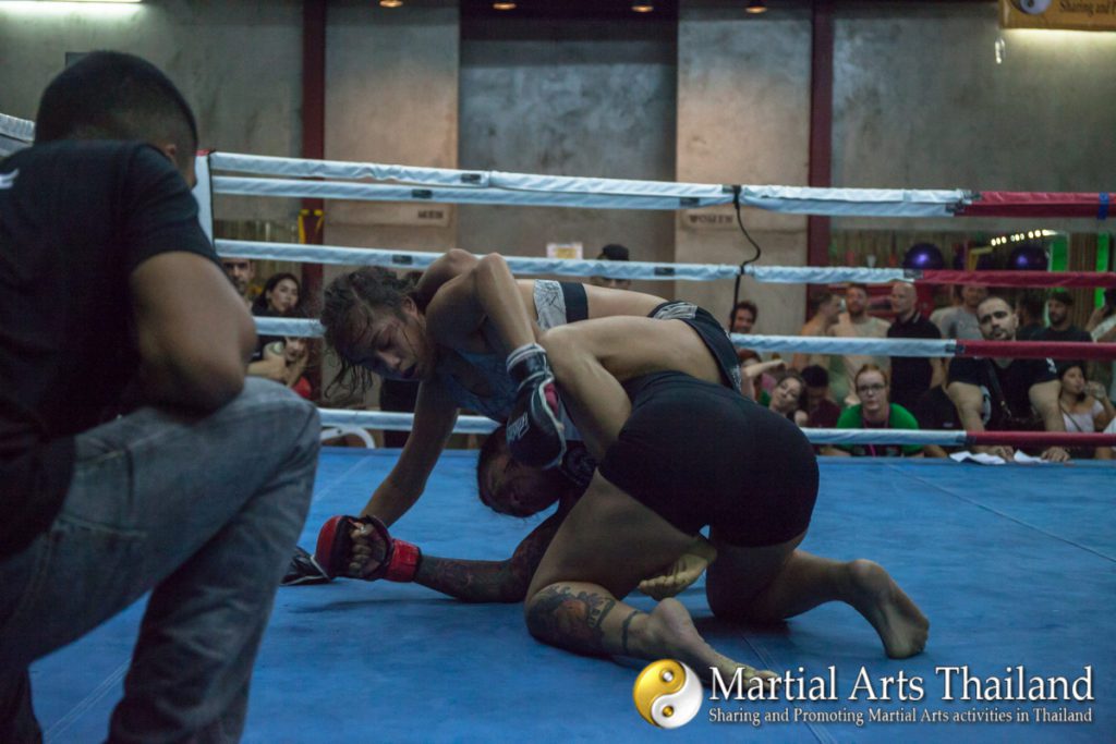 female mma fight at BBB Big Box Beatdown 01