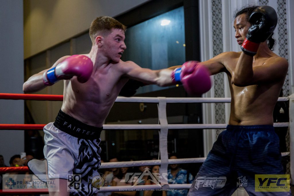 Toby Mcnerlin vs Marn Patiwat during their boxing fight at SEAFC 2
